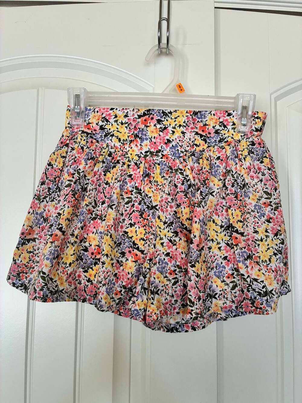 Old Navy Girls Floral Print Elastic Waist Ruffle Skort Size L 10-12